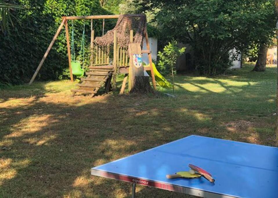 Gite 2-4 Couchages Situe Dans Un Magnifique Jardin Saint-Vivien  외부 사진